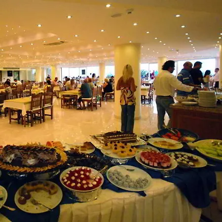 Hotel Palace Cesme